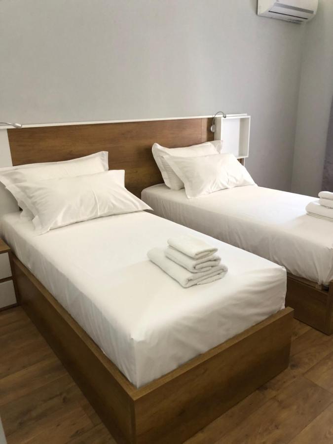 Andys Rooms Hotel Tirana Bagian luar foto