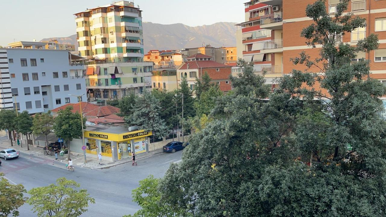 Andys Rooms Hotel Tirana Bagian luar foto