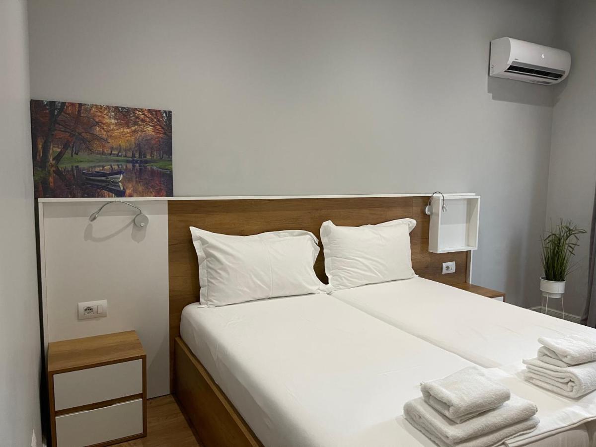 Andys Rooms Hotel Tirana Bagian luar foto
